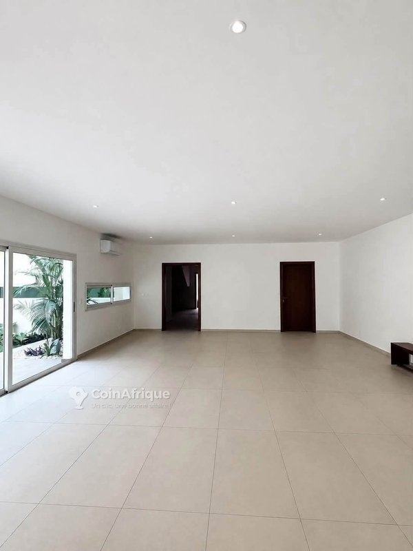 Location villa duplex 9 pièces avec piscine - Riviera golf 4 – beverly hills — photo 4