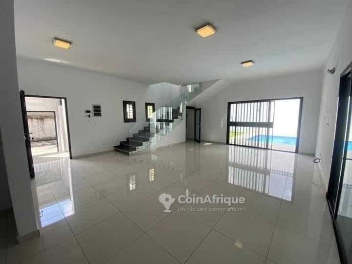 Location villa duplex 5 pièces - Riviera 4, — photo 3