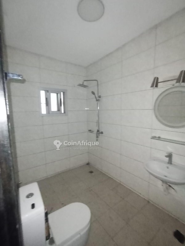 Location appartement 2 pièces - Cocody 2 plateaux vallon — photo 4