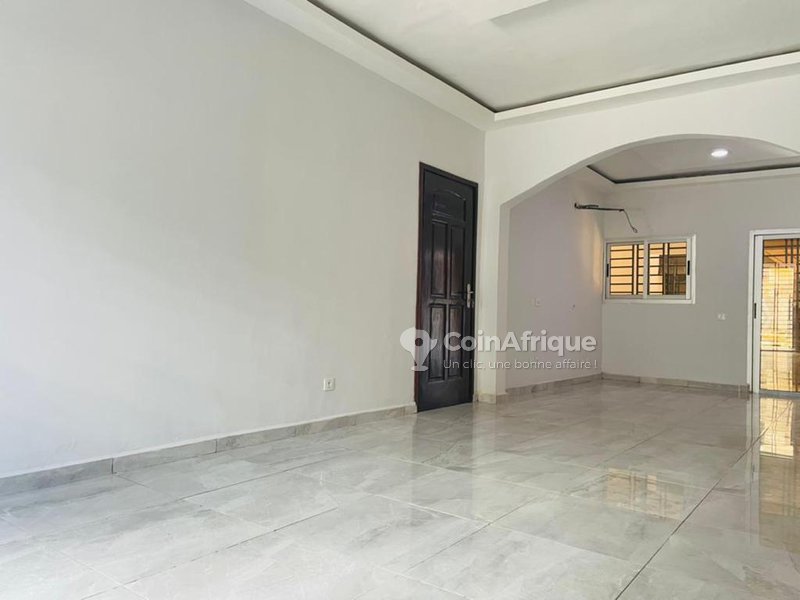 Location villa duplex 6 pièces - Cocody riviera abatta — photo 3