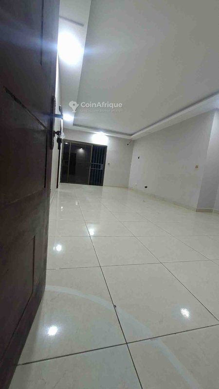 Vente villas 4 pièces - Cocody Abata dans une cité — photo 4