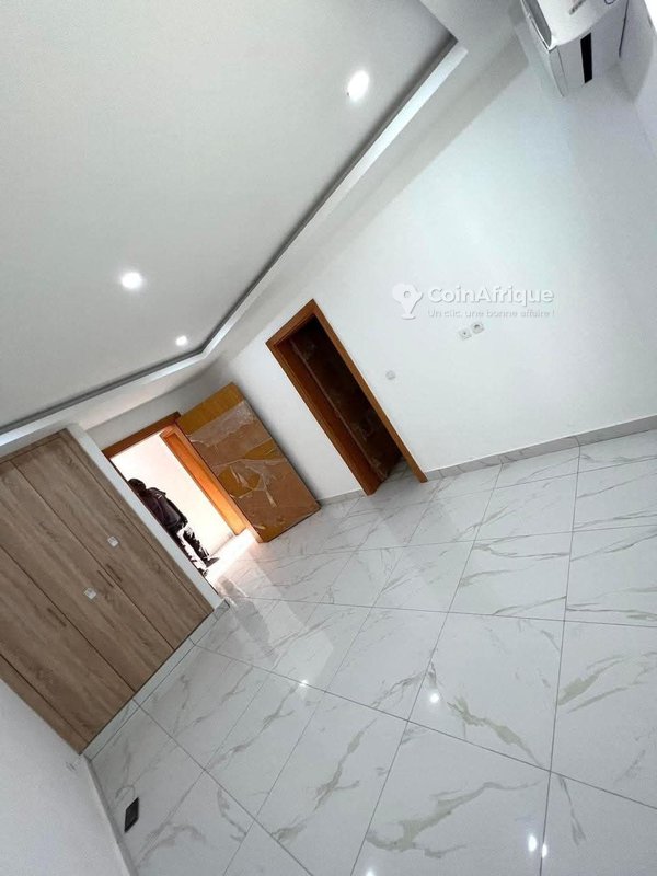 location appartements 4 pièces - cocody 2 plateau 7ème tranche — photo 3