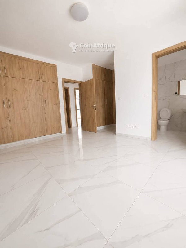 location appartements 4 pièces et 3 pieces - cocody — photo 4
