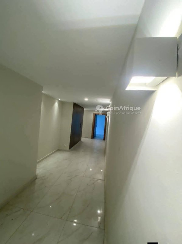 vente appartements 5 pièces rivera 3 triangle avec ascenseur- cocody — photo 5