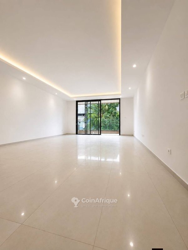 Location appartement 3 pièces à la riviera 4 M badon — photo 2