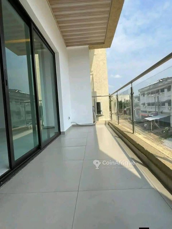 Location appartements 3 pièces - rivera 3 triangle avec ascenseur- cocody — photo 3
