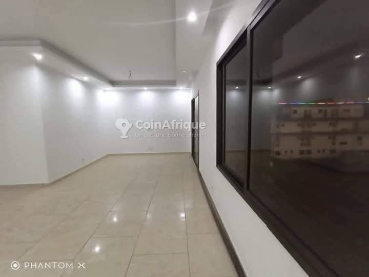 Location appartements 4 pièces non loin abidjan mall - cocody — photo 3