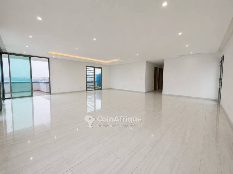 location appartements 4 pièces haut standing- cocody — photo 3
