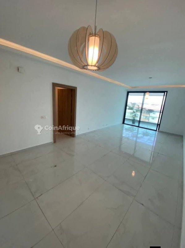 Vente appartements 5 pièces - Riviera 3 triangle avec ascenseur- cocody — photo 2