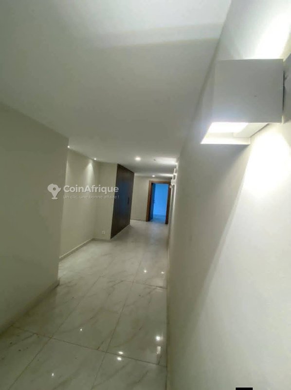 Vente appartements 5 pièces - Riviera 3 triangle avec ascenseur- cocody — photo 5