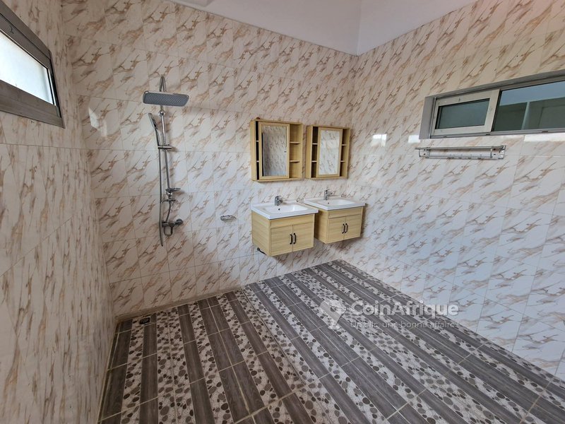 ‎location villa duplex 8 pièces — photo 4