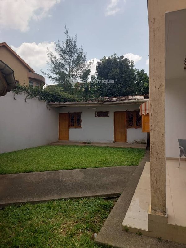 Vente villa duplex 4 pièces à Cocody-angré , cité arcades — photo 5