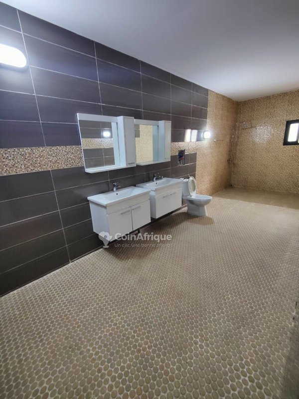 Location appartement 4 pièces - Rivièra 3 — photo 3