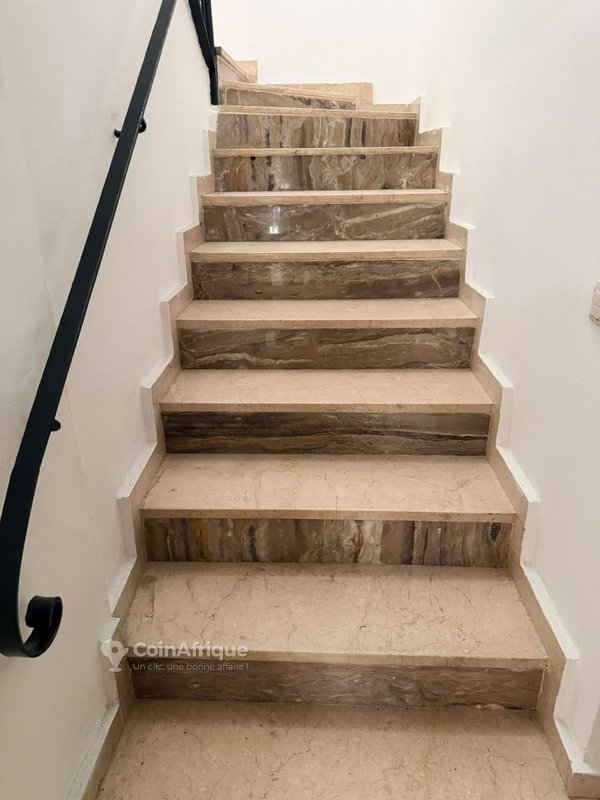 Location villa duplex 7 pièces - angré 8ème tranche cité soleil 3* — photo 5
