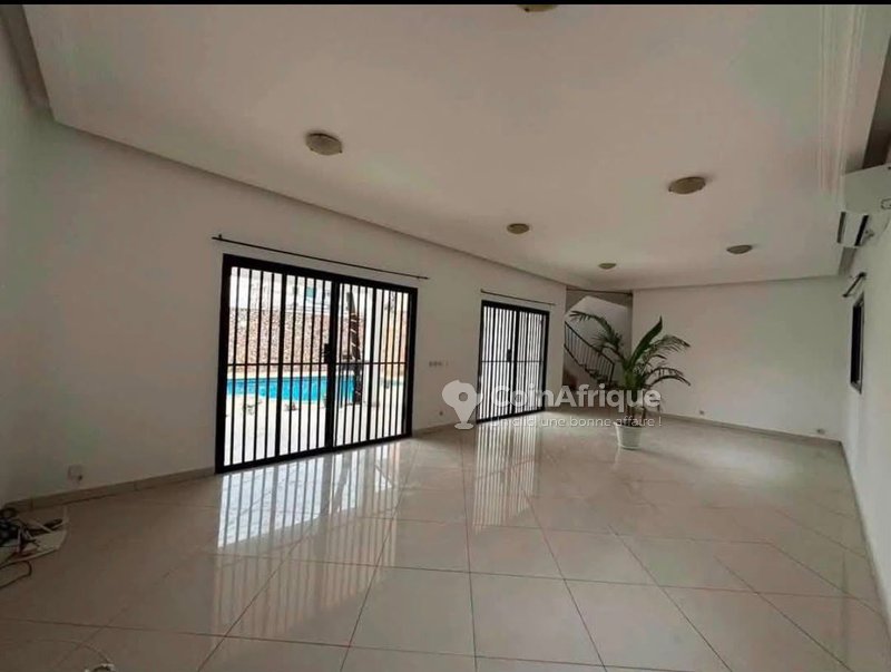 Location villa duplex 5 pièces Cocody - Riviera 4 — photo 2