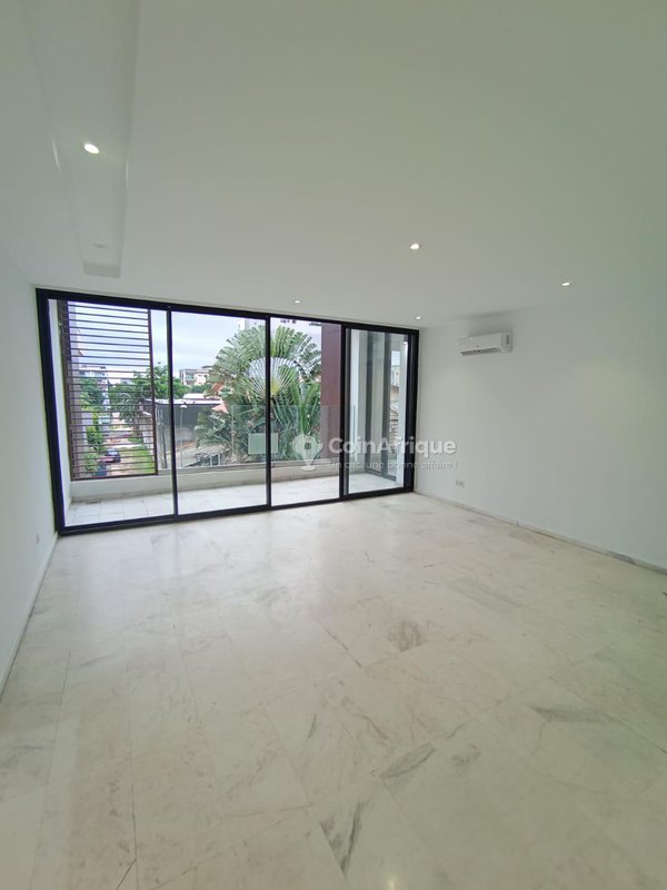 Location appartement de standing 4 pièces - cocody 2 plateaux 7eme tranche — photo 2