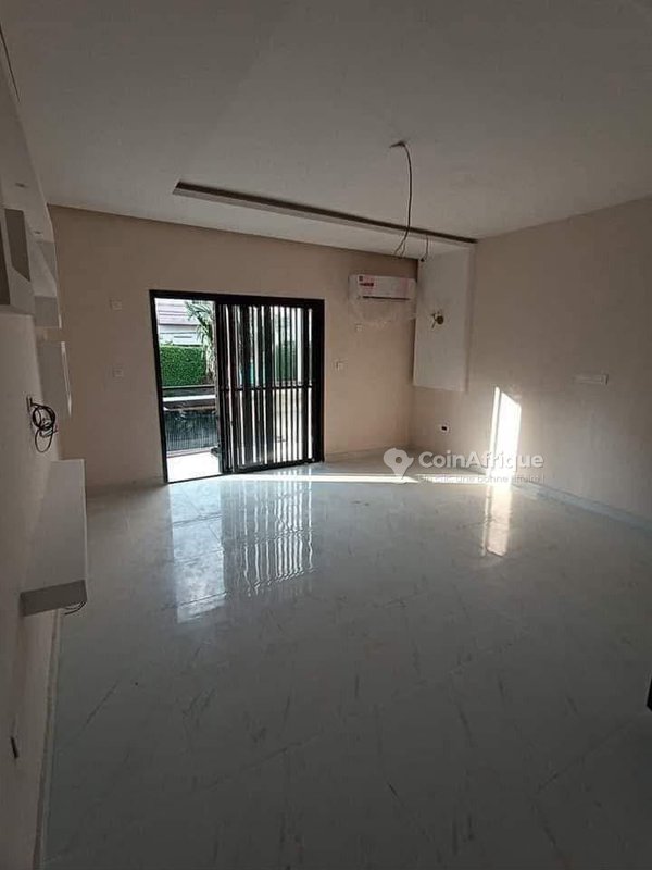 Location appartements 4 pièces -, Riviera attoban — photo 3