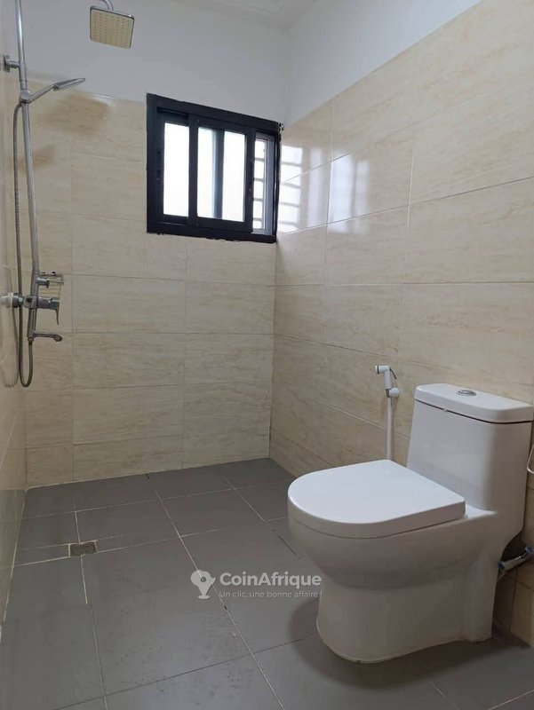 Vente appartement 3 pièces à cocody 2plateaux vers poly3 — photo 5