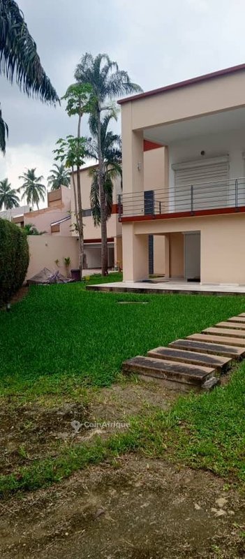 Location villa duplex de 8 pièces à cocody 2 plateaux les valons — photo 5