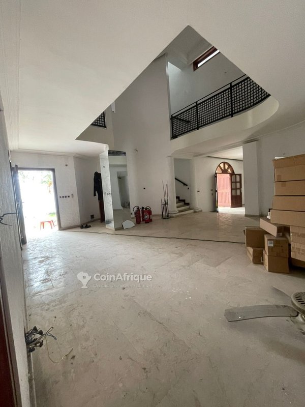 Location villa triplex de 7 pièces à cocody rivera 4 mbadon vue lagunaire — photo 5