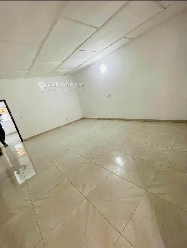 Vente villa duplex de 4 pièces à cocody angre nouveau chu djorobite 1 — photo 5