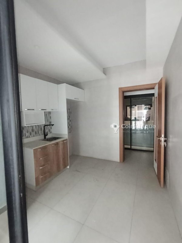 Location appartement de standing 5 pièces - cocody 2 plateaux 8eme tranche — photo 3