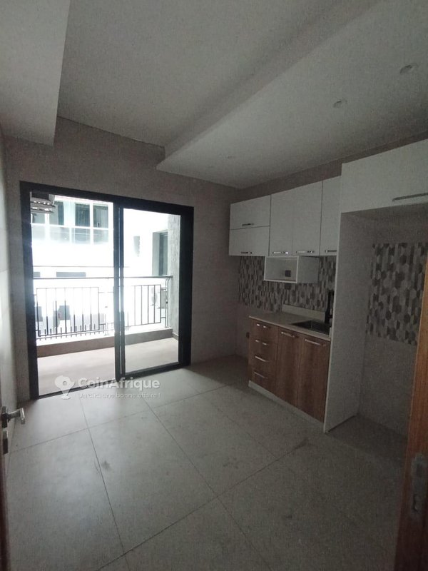 Location appartement de standing 5 pièces - cocody 2 plateaux 8eme tranche — photo 5