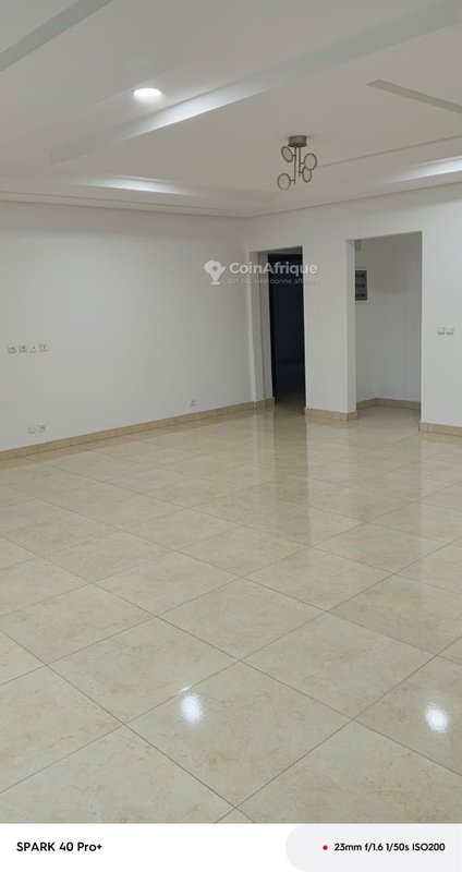 Location appartements 2, 3 et 4 pièces - Cocody — photo 4