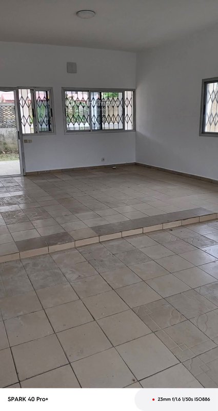 Location villa 9 pièces à Cocody Riviera 2 — photo 2