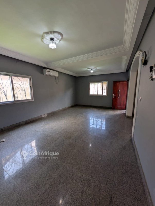 Location villa 6 pièces à Cocody Riviera 3 — photo 3