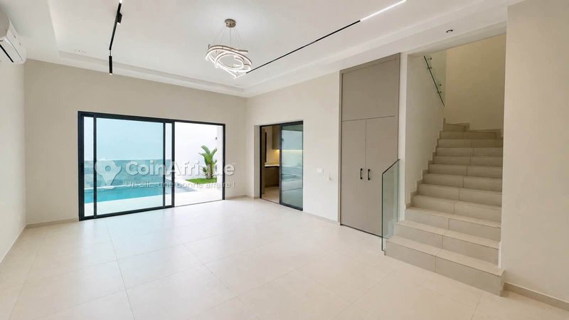 Vente villas 5 pièces - Riviera 4 m'badon résidentiel-- cocody — photo 2