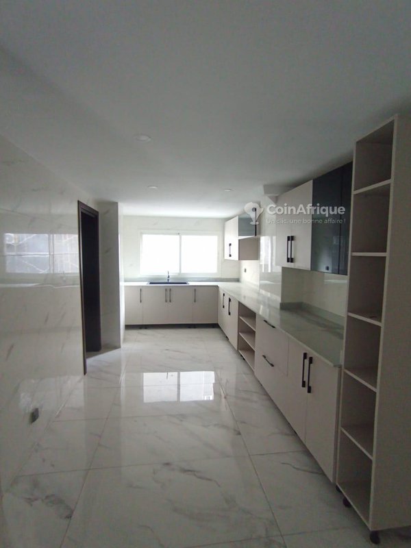 location appartement de standing 4 pièces + dépendance - cocody lycée mermoz — photo 4