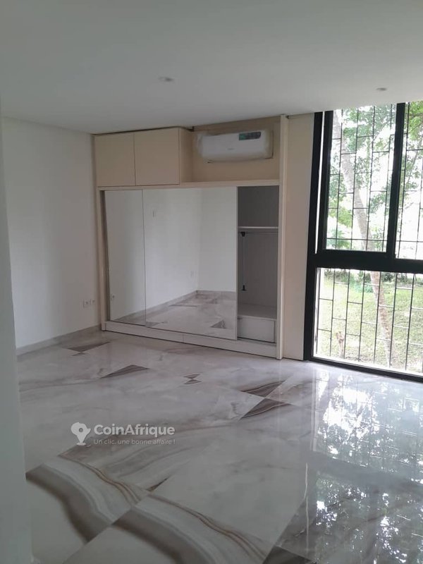 location appartement de standing 5 pièces - cocody riviera golf les jardins — photo 2