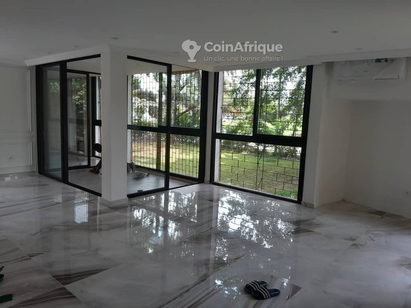 location appartement de standing 5 pièces - cocody riviera golf les jardins — photo 3