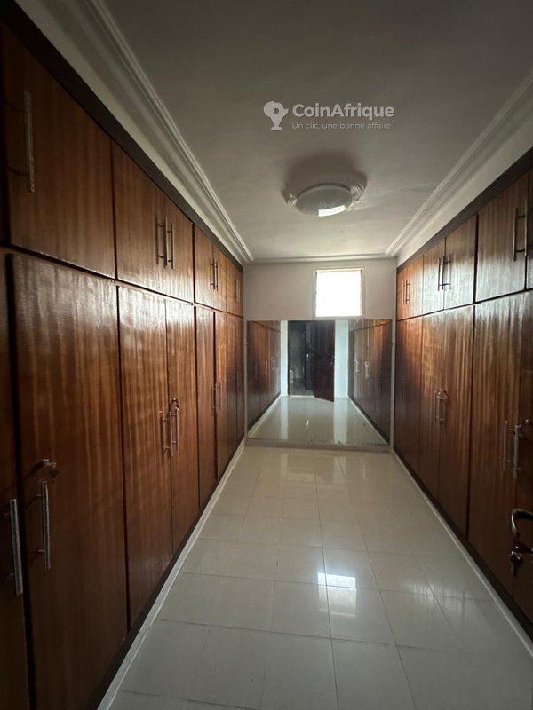 Location villa duplex de standing 5 pièces + dépendance - cocody riviera 4 world city — photo 2