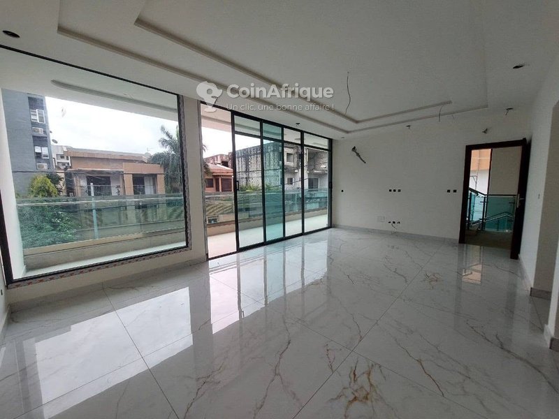 Vente villa triplex 8 pièces - Cocody Riviera — photo 5