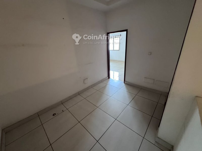 Location villa basse 6 pièces - Cocody riviera 3 c — photo 5