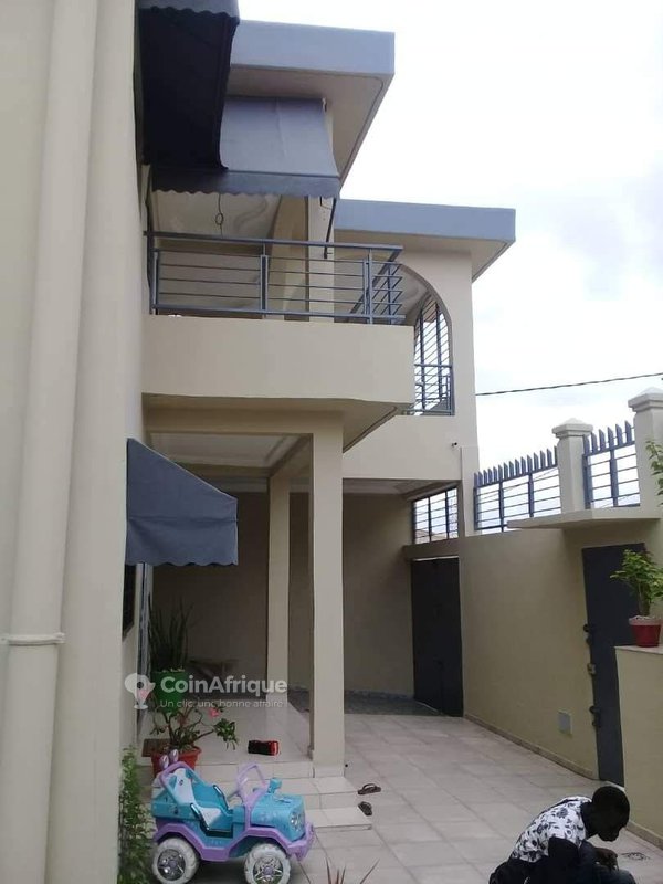 Location villa duplex 7 pièces Riviera abatta — photo 4
