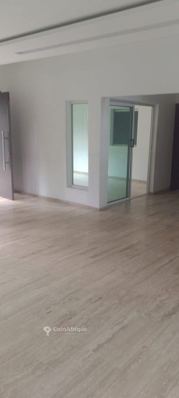 Location villa 5 pièces - II Plateaux — photo 3