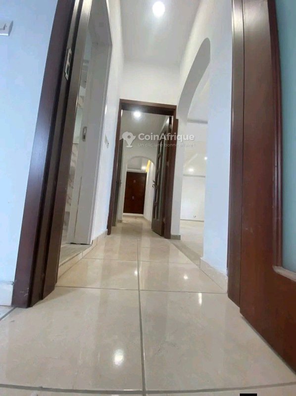 Location appartement 3 pièces - riviera bonoumin — photo 3