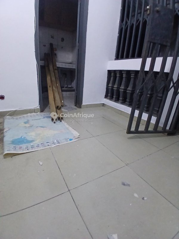 Location appartement 2 pièces - Cocody riviera palmeraie saint viateur avec une douche centré — photo 2