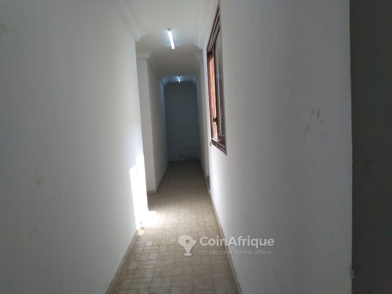 Location villa 13 pièces aux deux Plateaux Vallon dans la cité Lemania — photo 5