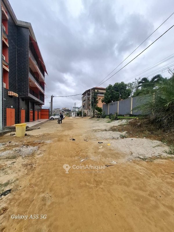 Terrain 600 m2 ACD à Cocody-angré chu — photo 5