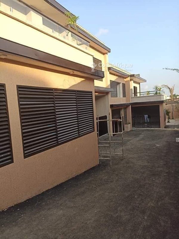 Location appartements 4 pièces - Rivièra attoban — photo 3