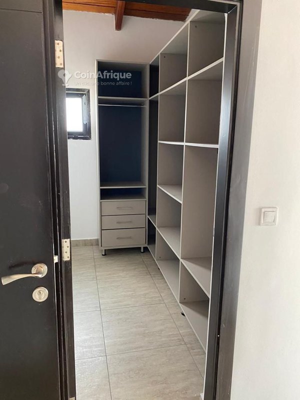 Location appartement 5 pièces à marcory résidentiel — photo 4