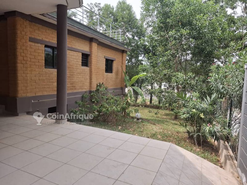 Location villa 4 pièces - cocody riviera 4 m'badon — photo 2