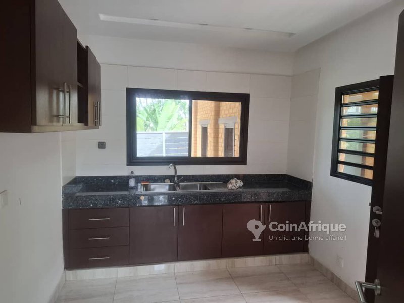 Location villa 4 pièces - cocody riviera 4 m'badon — photo 3