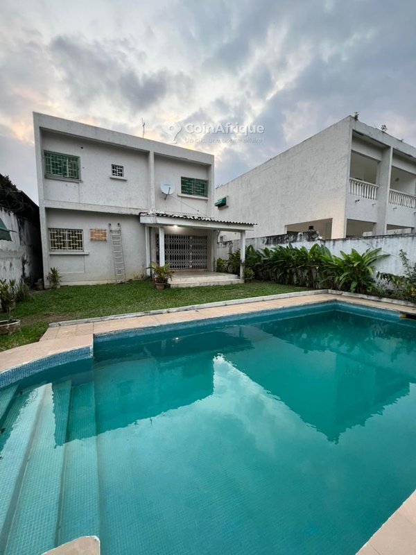 Location villa duplex standing 6 pièces + piscine - Cocody 2 plateaux vallon — photo 2