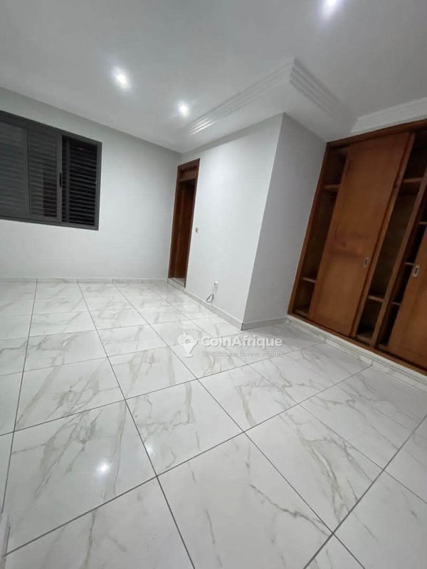 Location appartement 3pieces Riviera bonoumin — photo 3