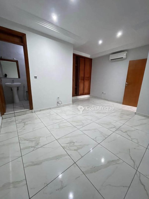 Location appartement 3pieces Riviera bonoumin — photo 4
